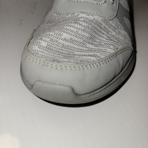 Vionic Pro Kiara Women’s Grey Slip Resistant Lace Up Sneakers Size 6.5 - Picture 9 of 10